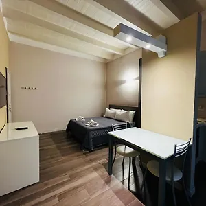 Palermo Inn Studios Apartment